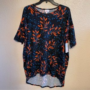 ⭐️LuLaroe Irma top